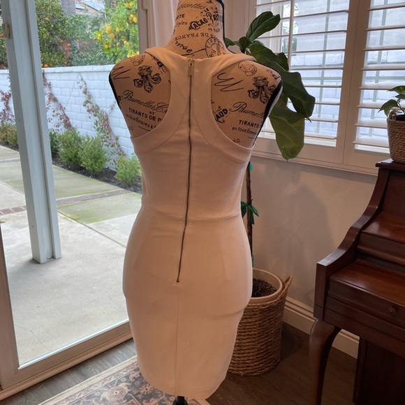 White Sleeveless Dress - Picture 7 of 8